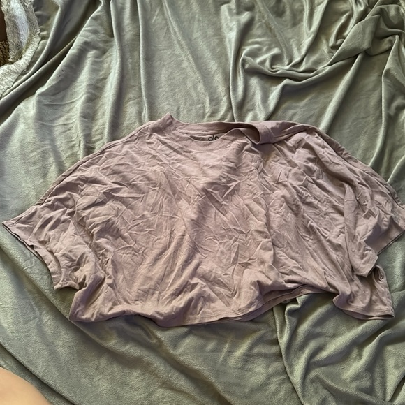 EUC Alo yoga logo crop tee - Picture 2 of 3